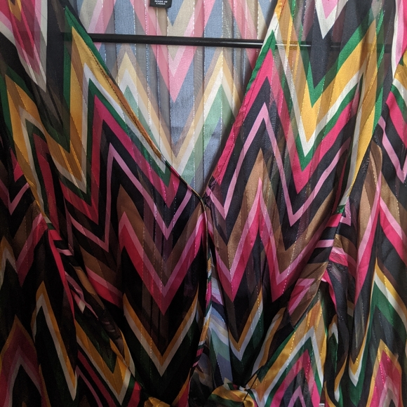 Multicolour tops - Picture 3 of 3